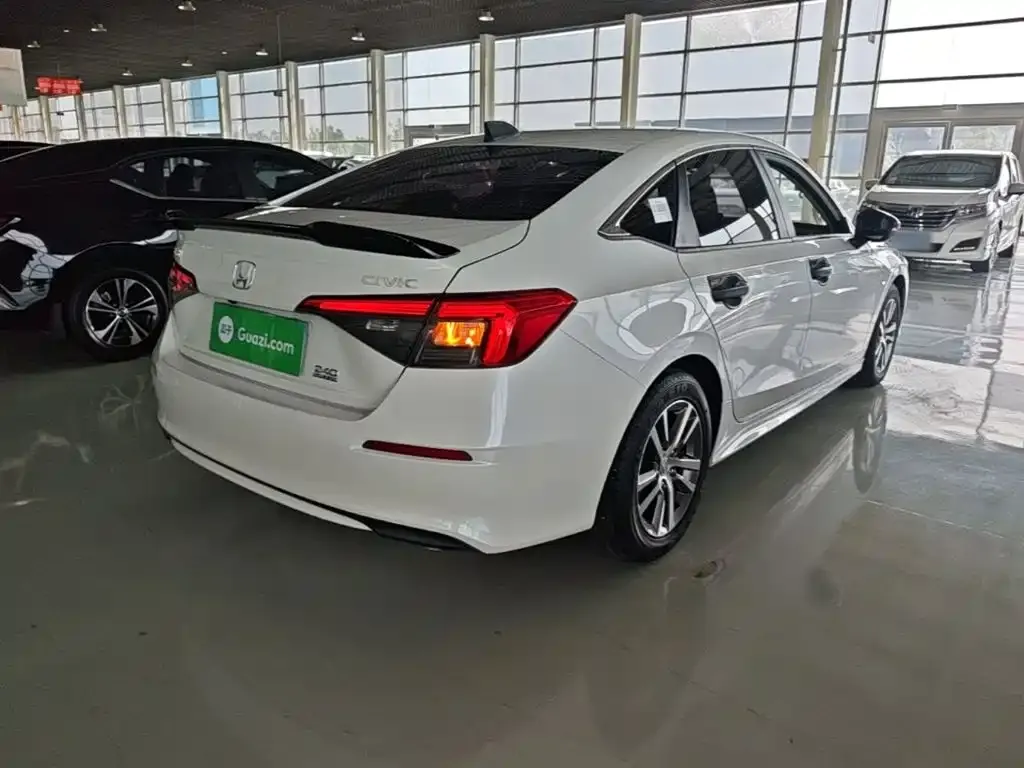Honda Civic — фото 6
