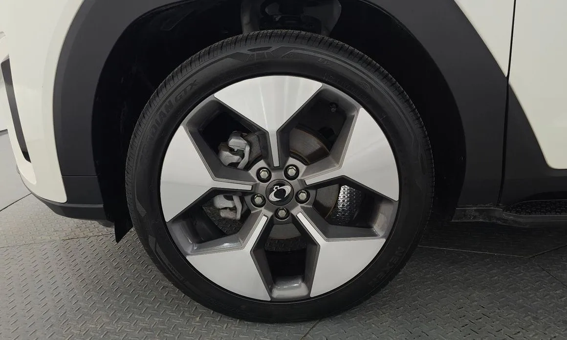 KG Mobility (Ssangyong) Torres — фото 10
