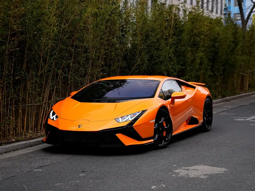 Lamborghini Huracan — фото 1