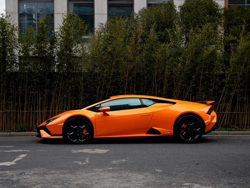 Lamborghini Huracan — фото 7