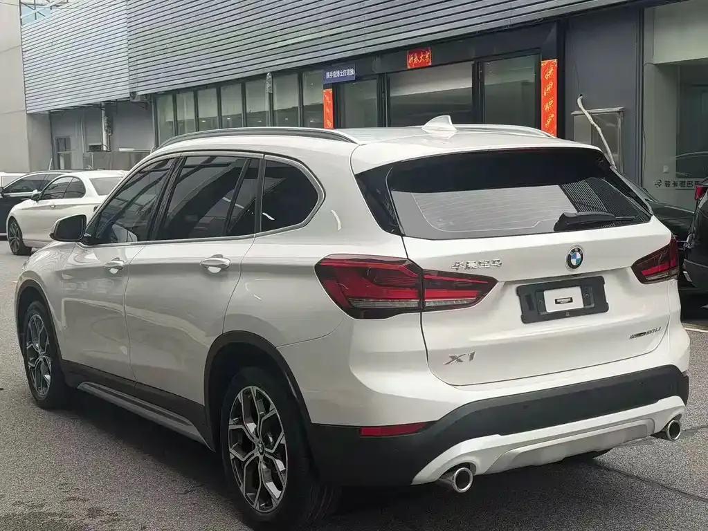 BMW X1 — фото 6