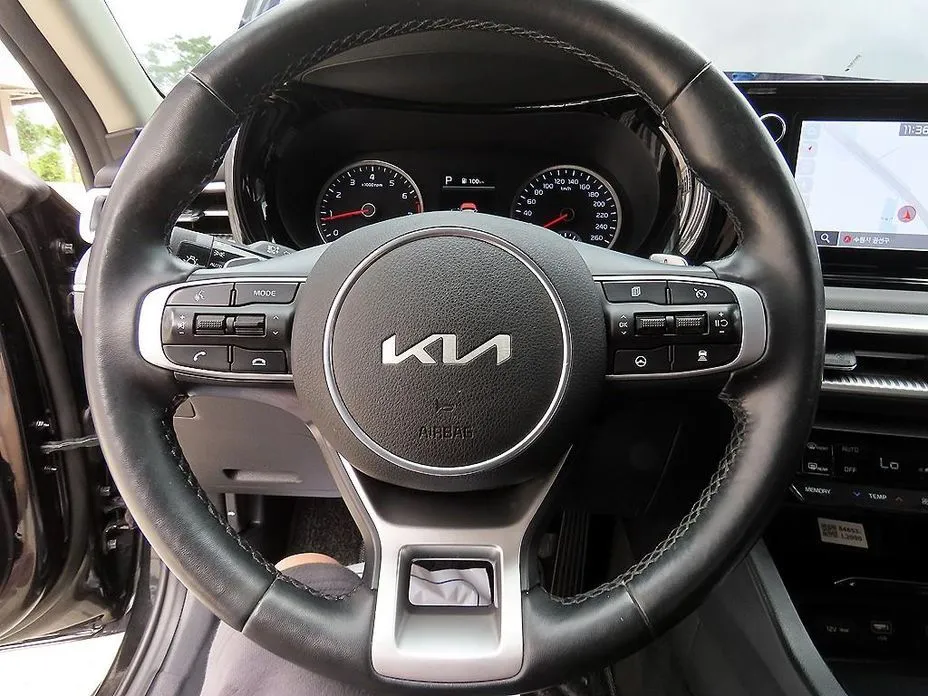 Kia K5 2023 из KR, фото 9