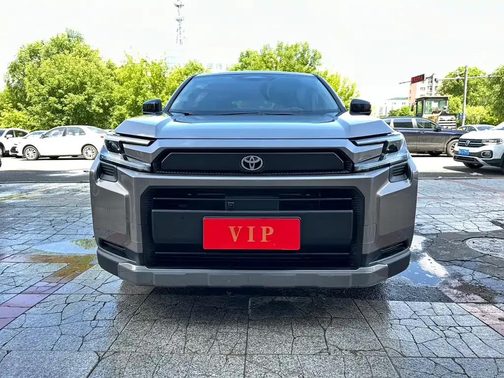 Toyota RAV4 — фото 10