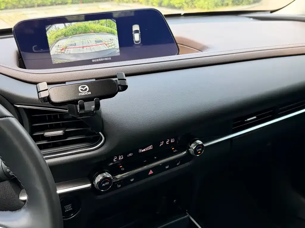 Mazda CX-30 2022 из CN, фото 2