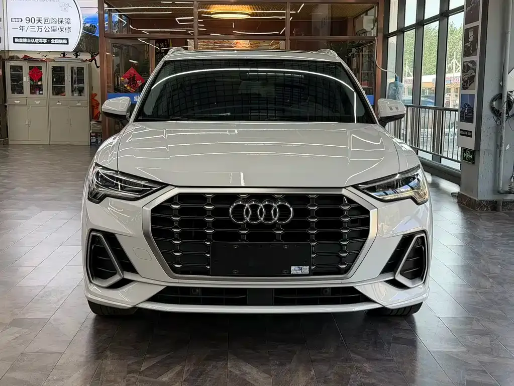 Audi Q3 — фото 6