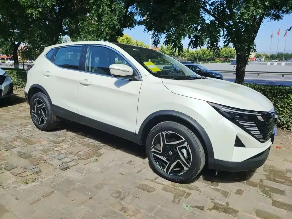 Nissan Qashqai — фото 5
