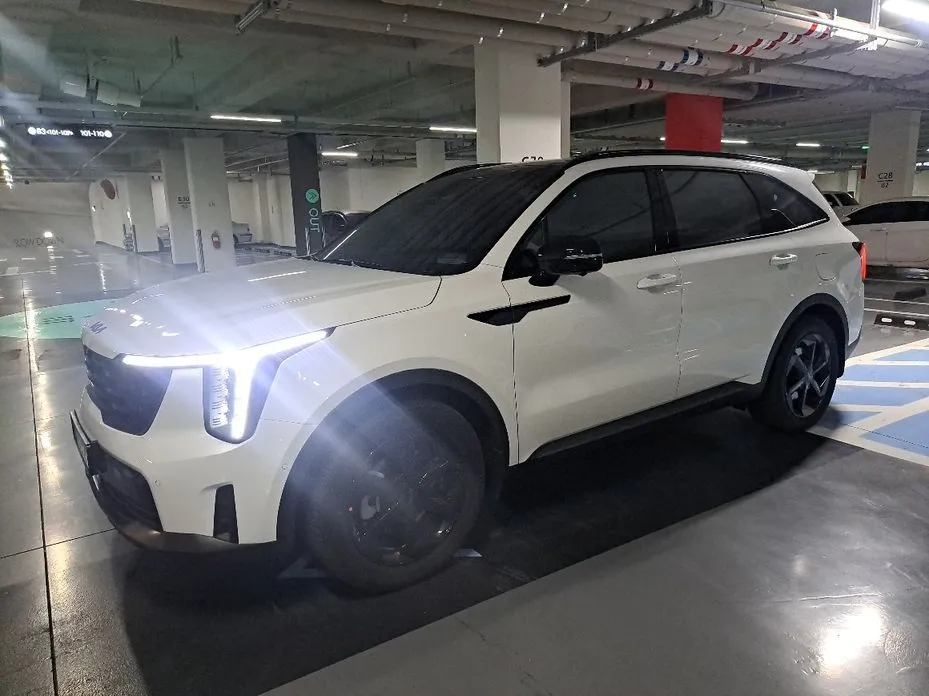 Kia Sorento — фото 7