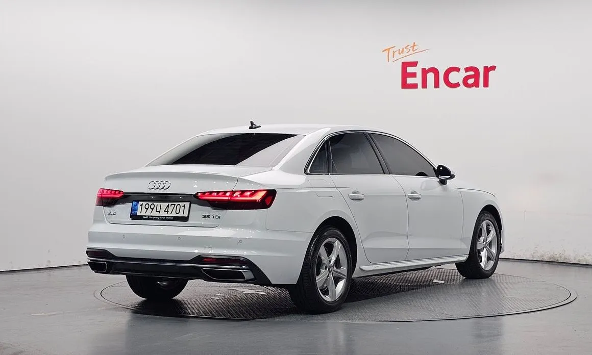 Audi A4 2021 из KR, фото 2