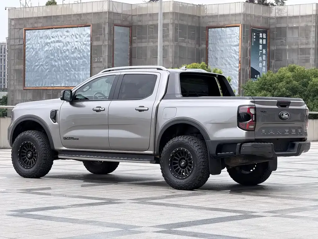 Ford Ranger — фото 10