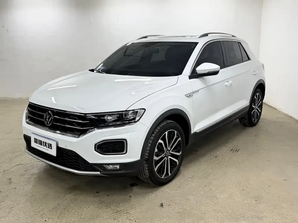 Volkswagen T-Roc — фото 1