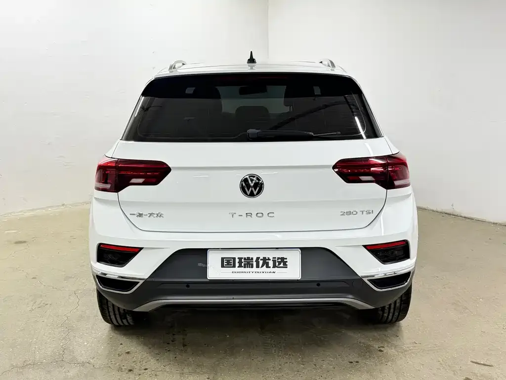 Volkswagen T-Roc — фото 5
