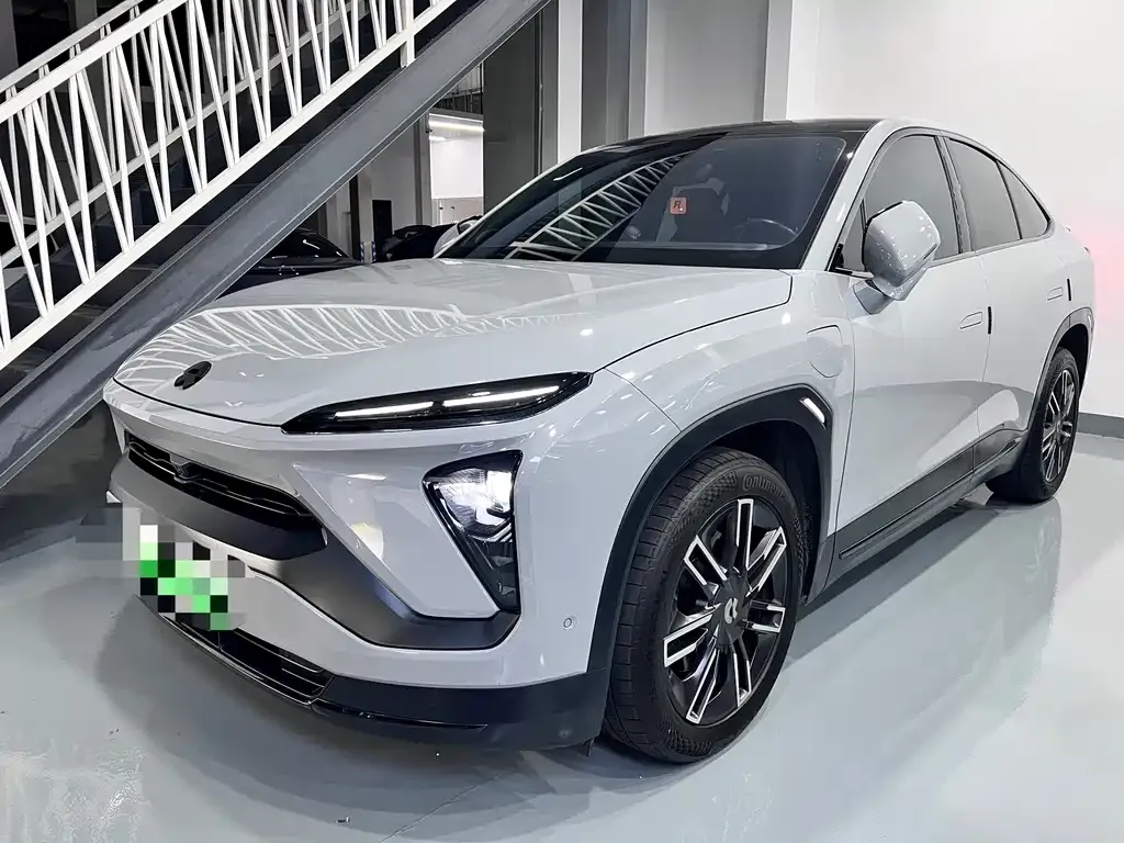 NIO EC6 — фото 8