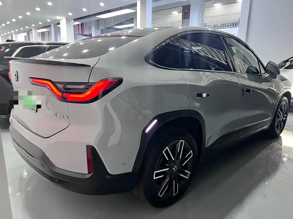 NIO EC6 — фото 7