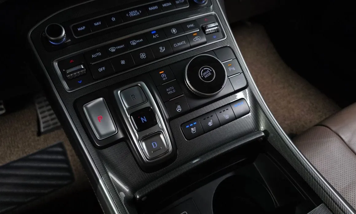Hyundai Santafe — фото 4