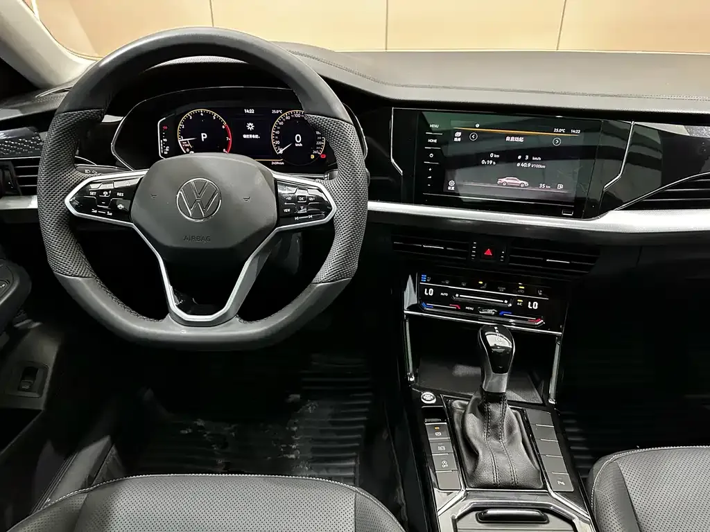 Volkswagen Passat — фото 4