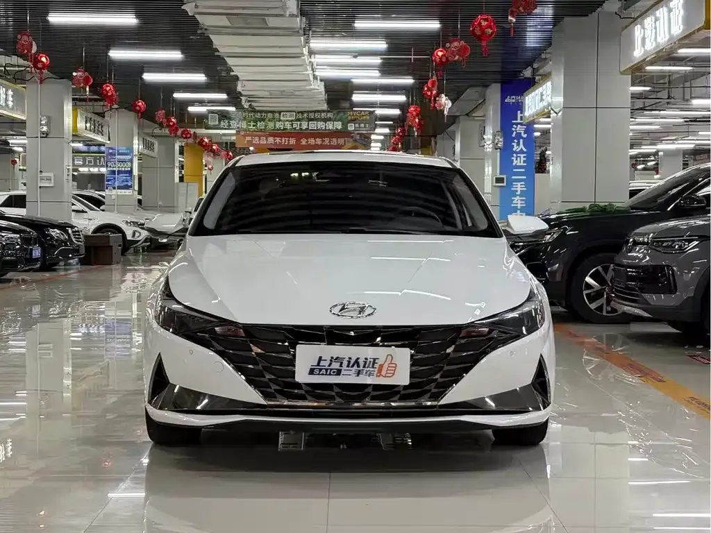 Hyundai Elantra — фото 7
