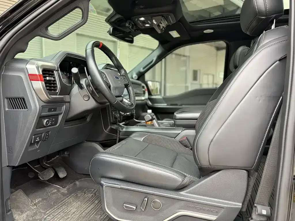 Ford F-150 Raptor — фото 9