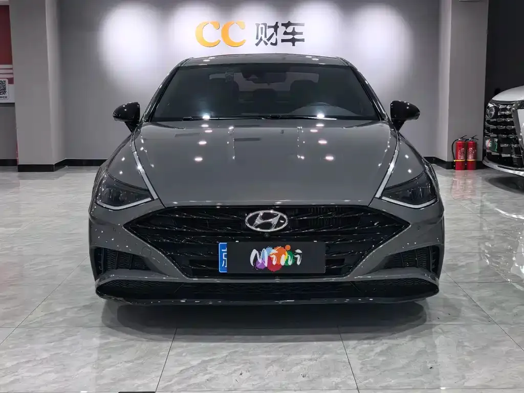 Hyundai Sonata — фото 2