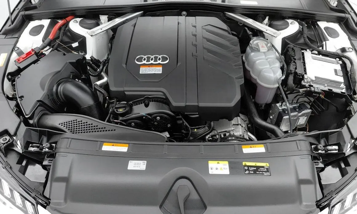 Audi A4 — фото 9