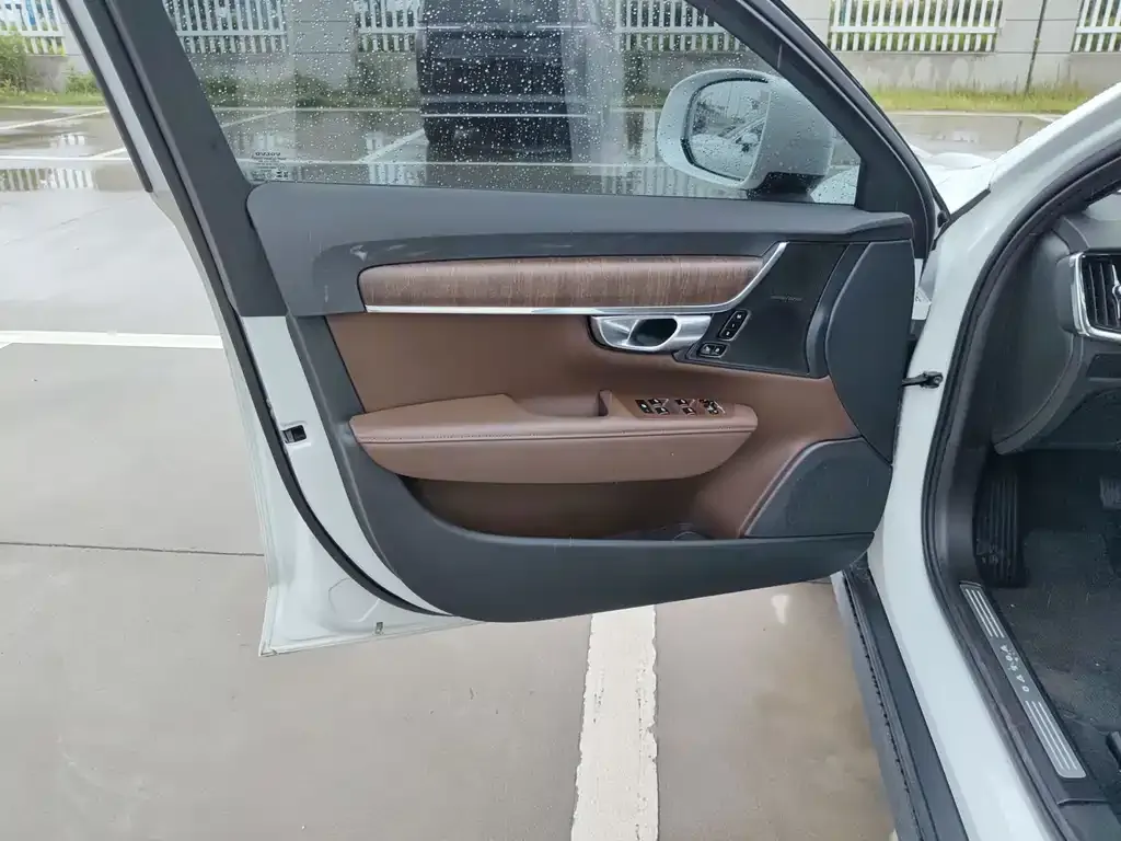 Volvo V90 2024 из CN, фото 10