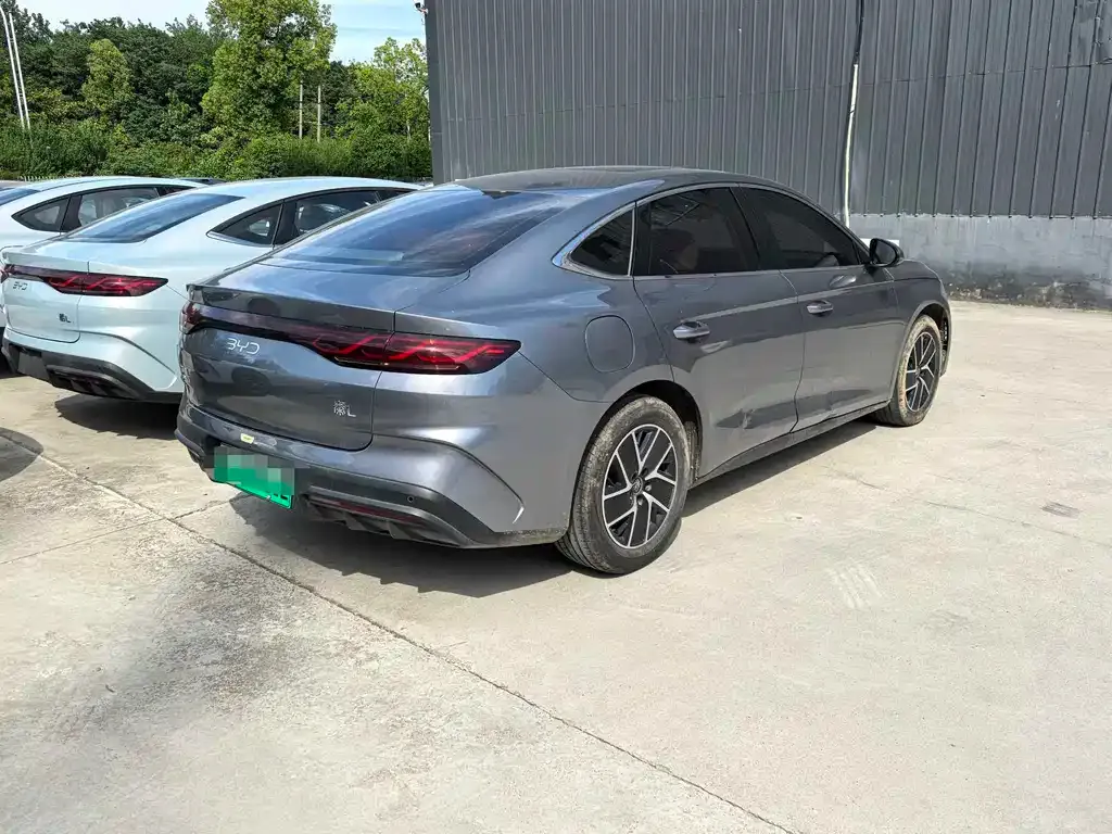 BYD Qin L — фото 8