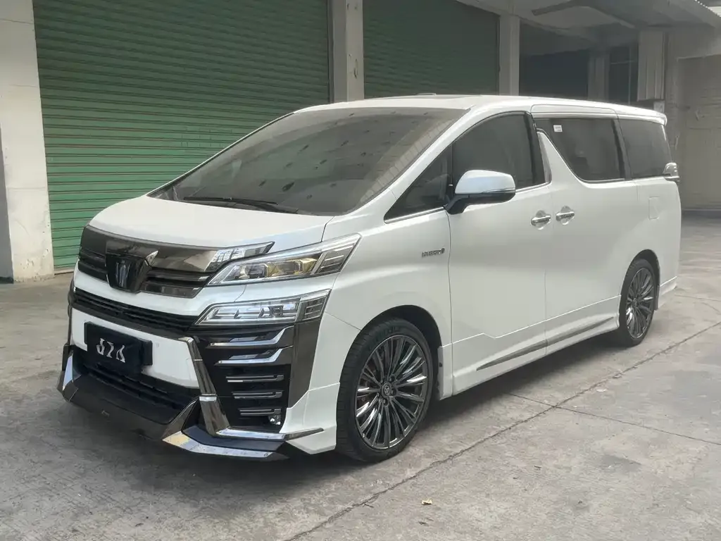 Toyota Vellfire — фото 4