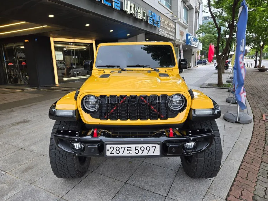 Jeep Wrangler — фото 9