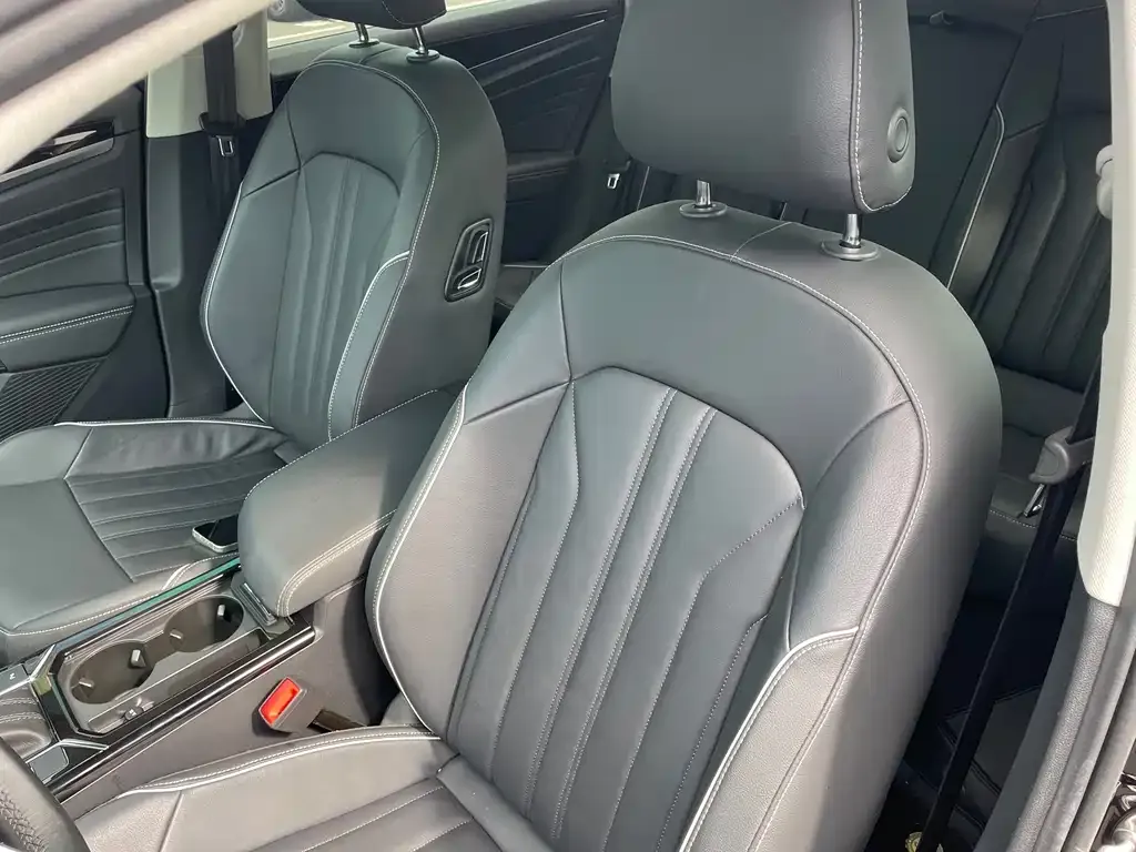 Volkswagen Passat — фото 3