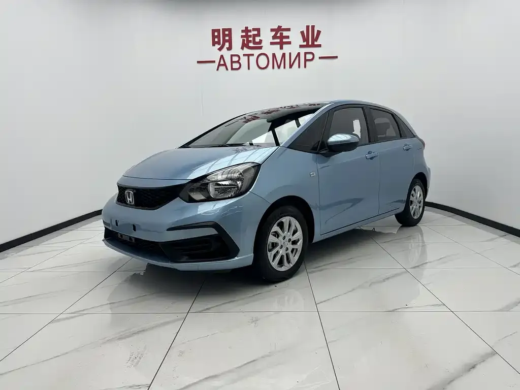 Honda Fit — фото 1