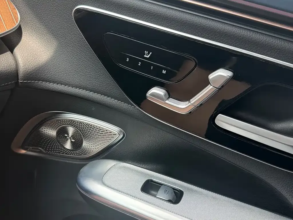 Mercedes-Benz EQE SUV 2023 из CN, фото 7