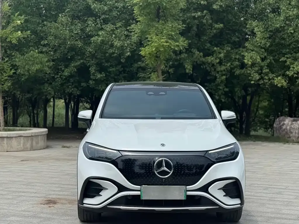 Mercedes-Benz EQE SUV 2023 из CN, фото 4