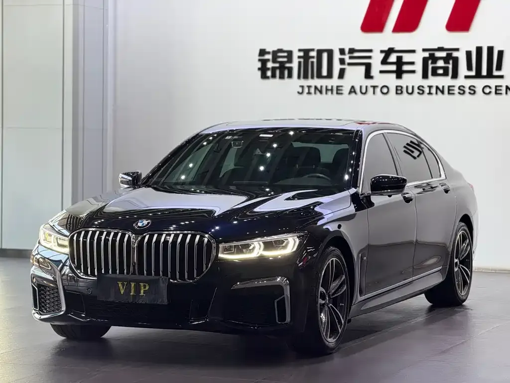 BMW 7 Series — фото 1