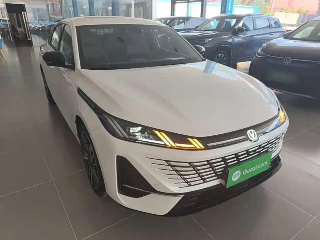 Changan Eado — фото 10
