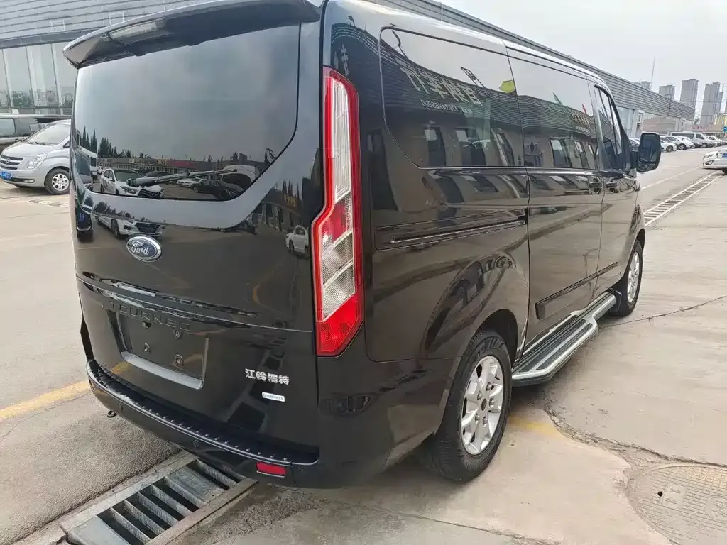 Ford Tourneo 2021 из CN, фото 7