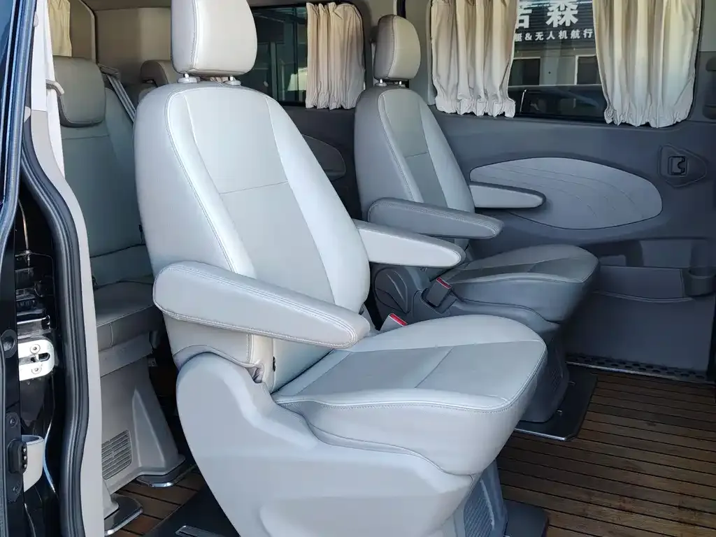 Ford Tourneo 2021 из CN, фото 4