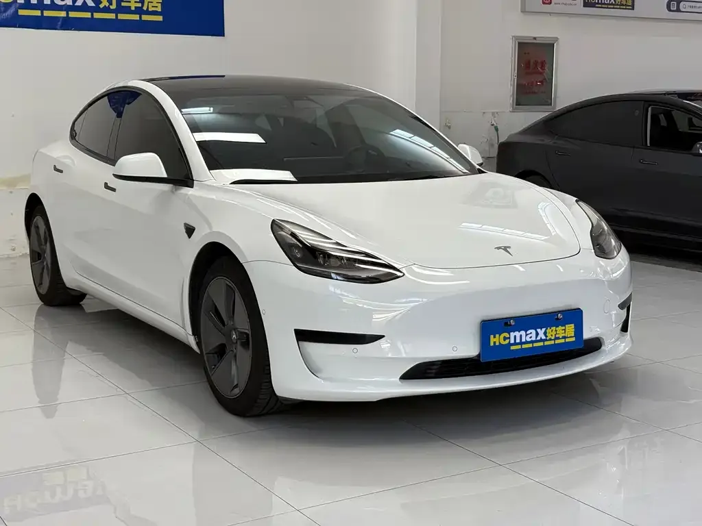 Tesla Model 3 — фото 4