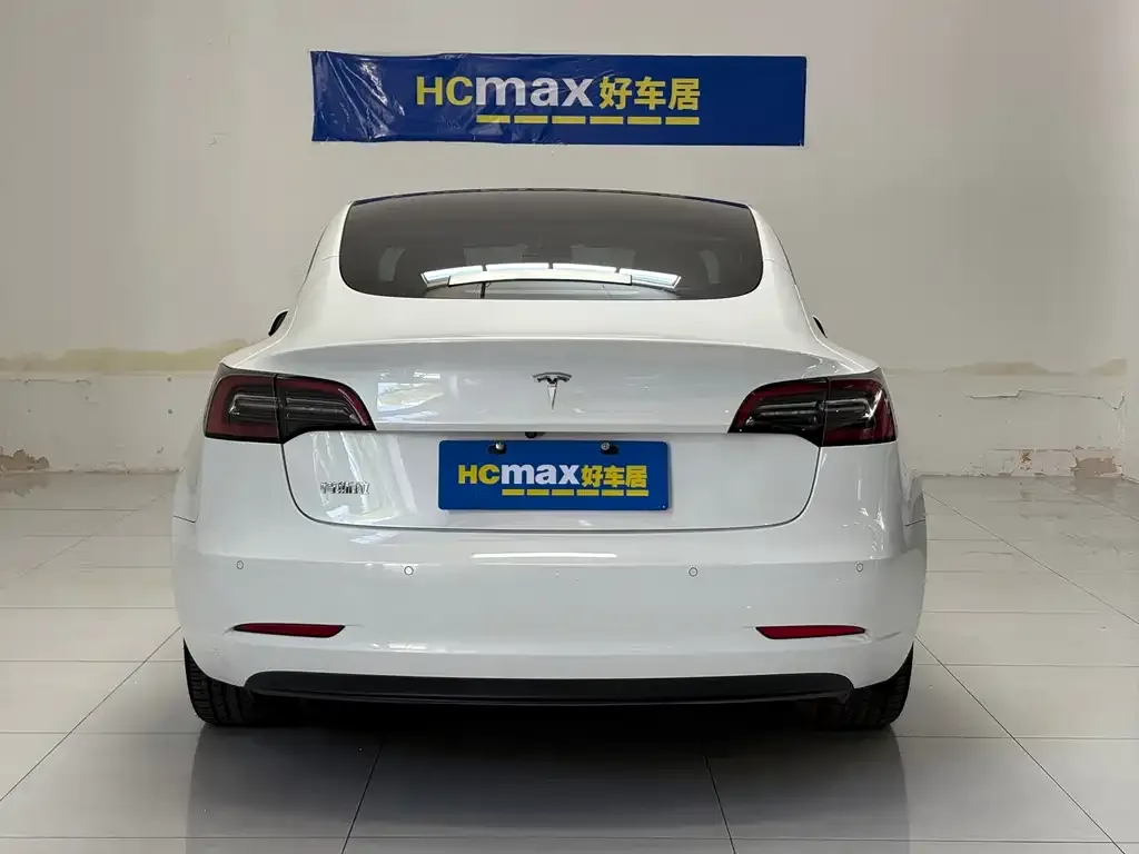 Tesla Model 3 — фото 2