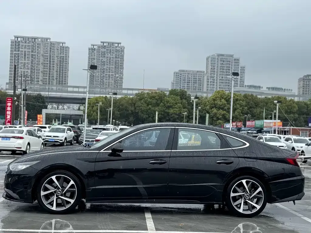 Hyundai Sonata — фото 9