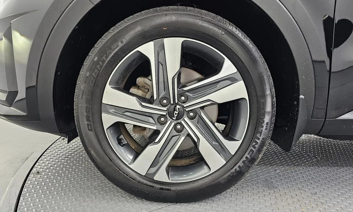 Kia Sorento — фото 10