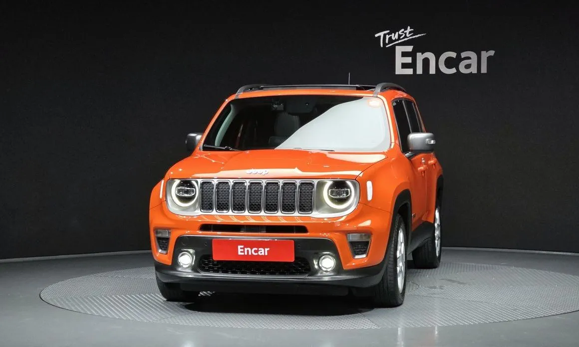 Jeep Renegade — фото 5