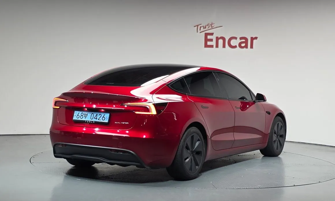 Tesla Model 3 — фото 3