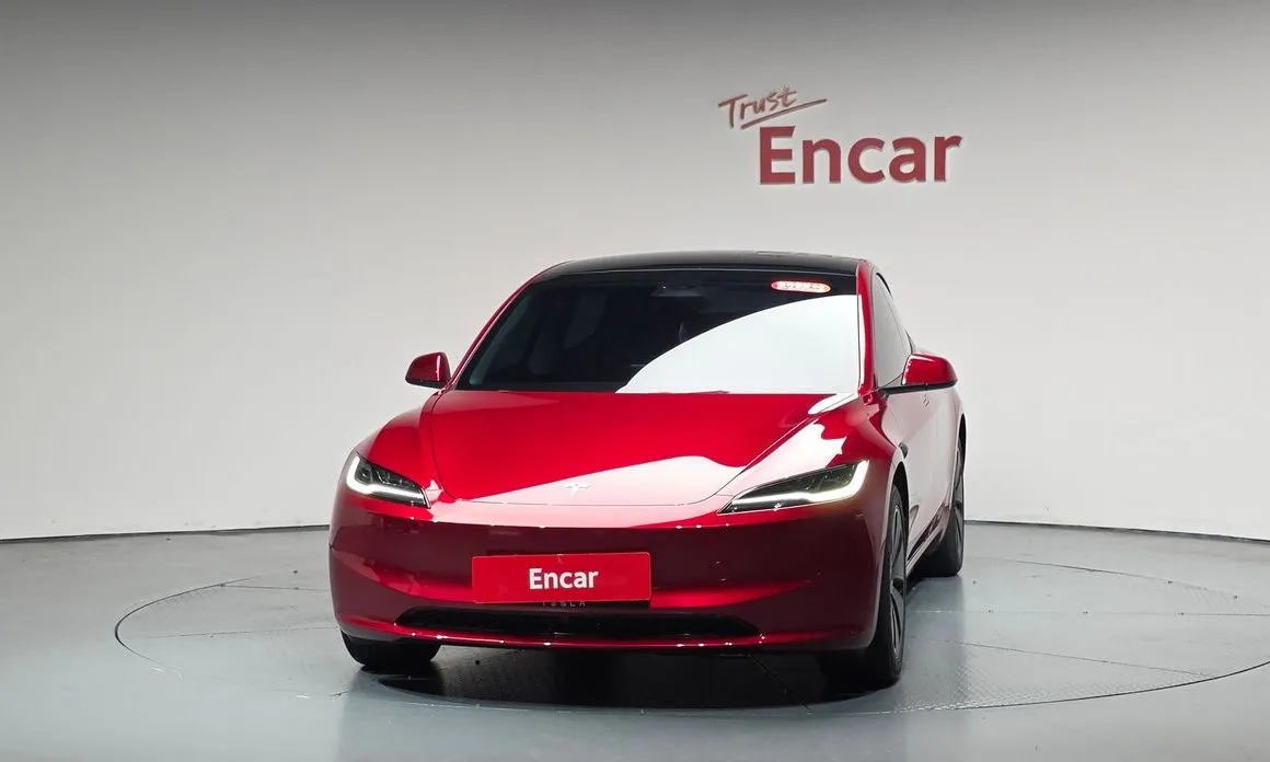 Tesla Model 3 — фото 2