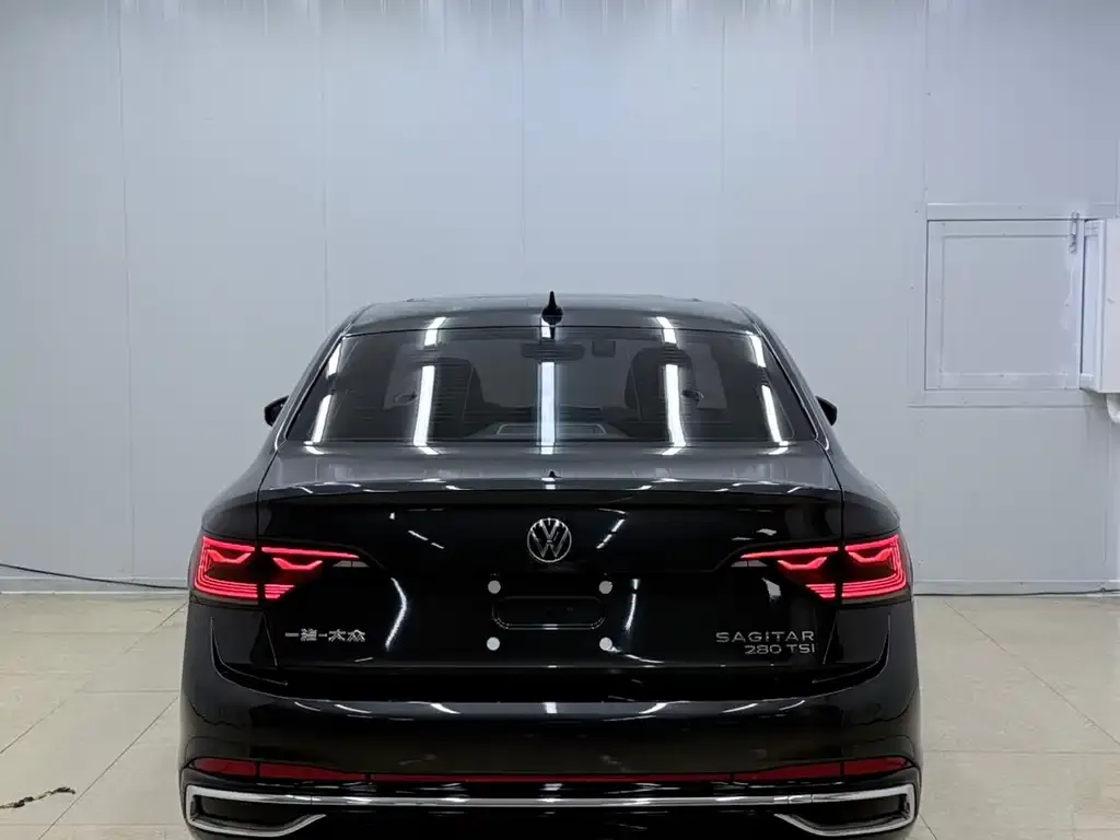 Volkswagen Sagitar — фото 5