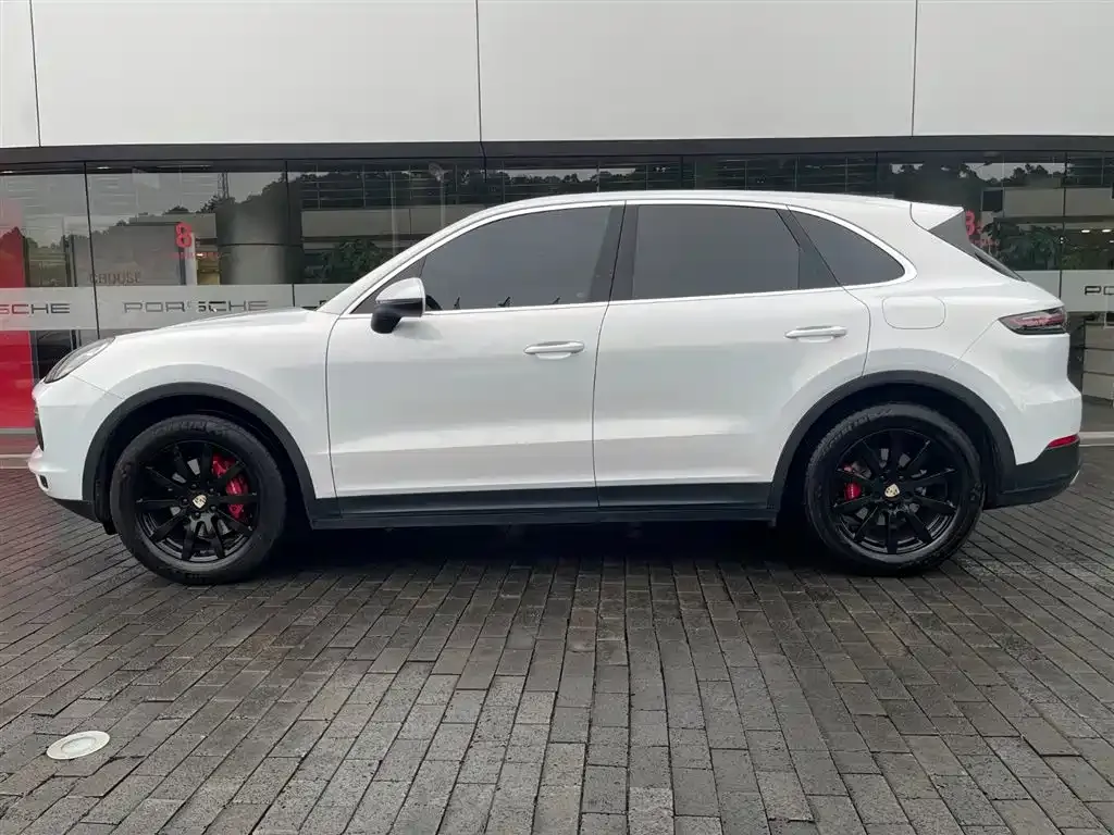 Porsche Cayenne Hybrid — фото 9