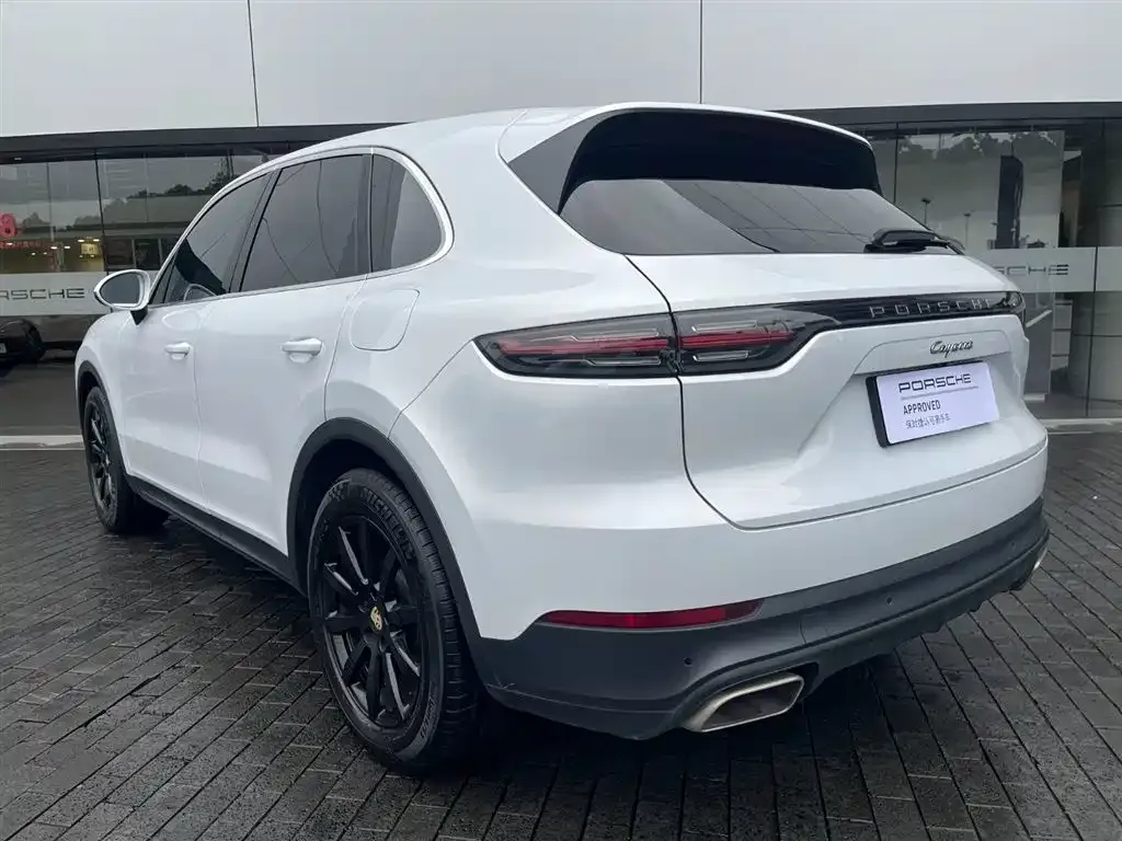 Porsche Cayenne Hybrid — фото 8