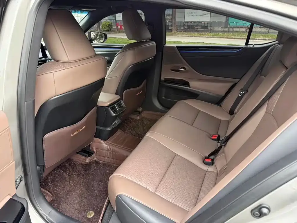 Lexus ES 2024 из CN, фото 10
