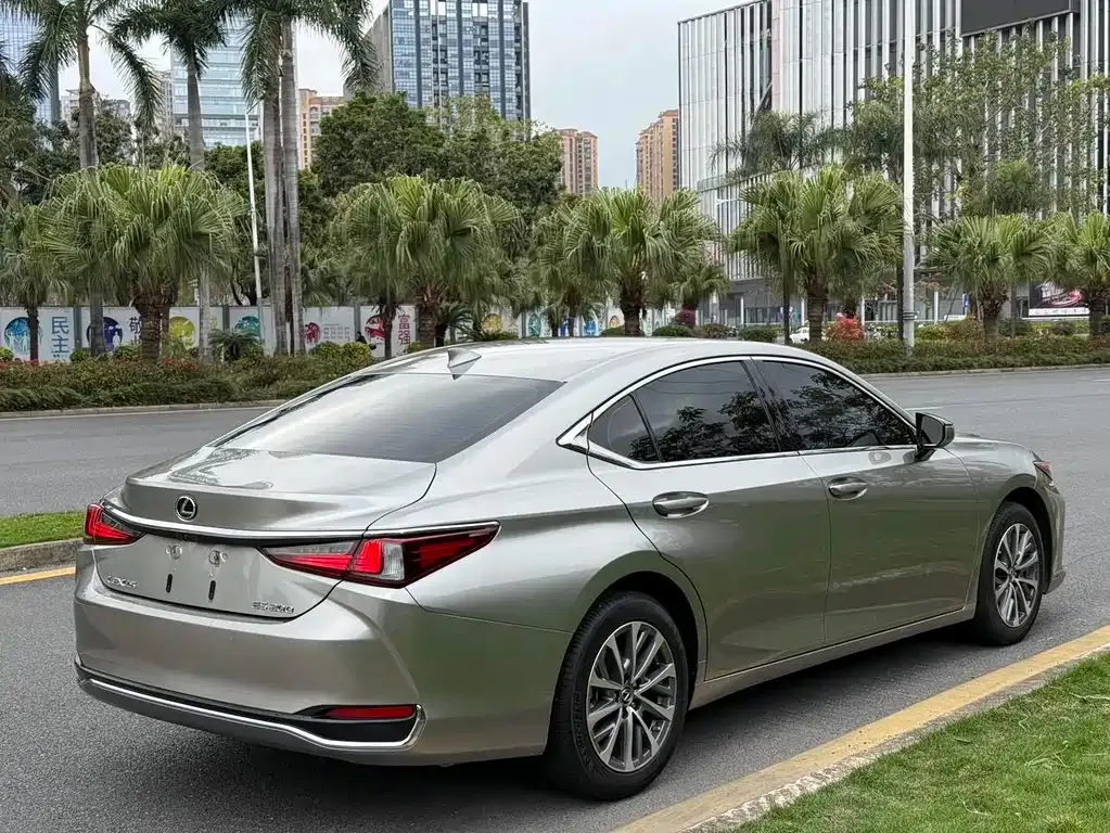 Lexus ES 2024 из CN, фото 8