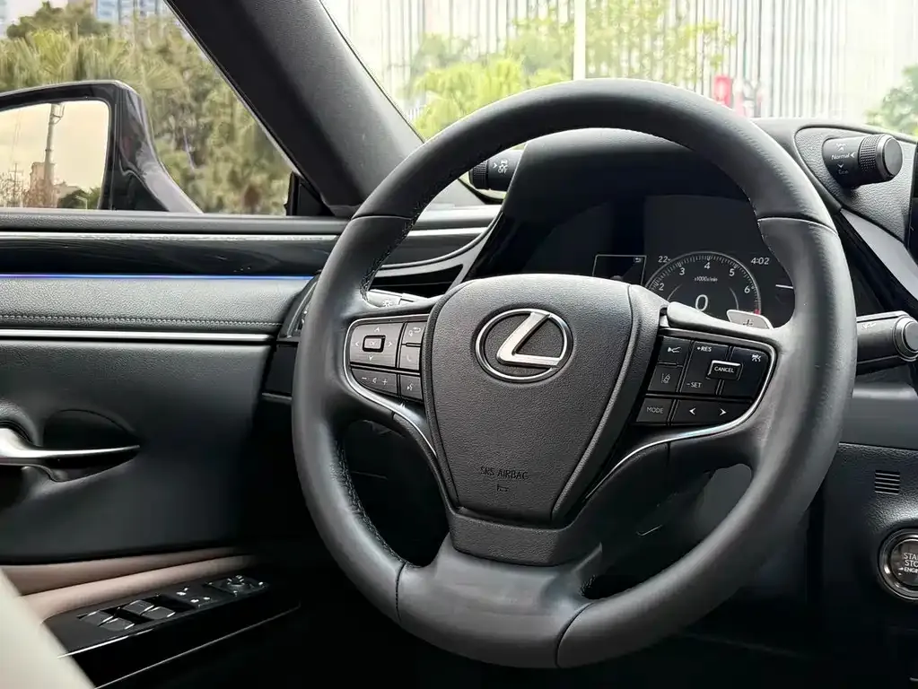 Lexus ES 2024 из CN, фото 4