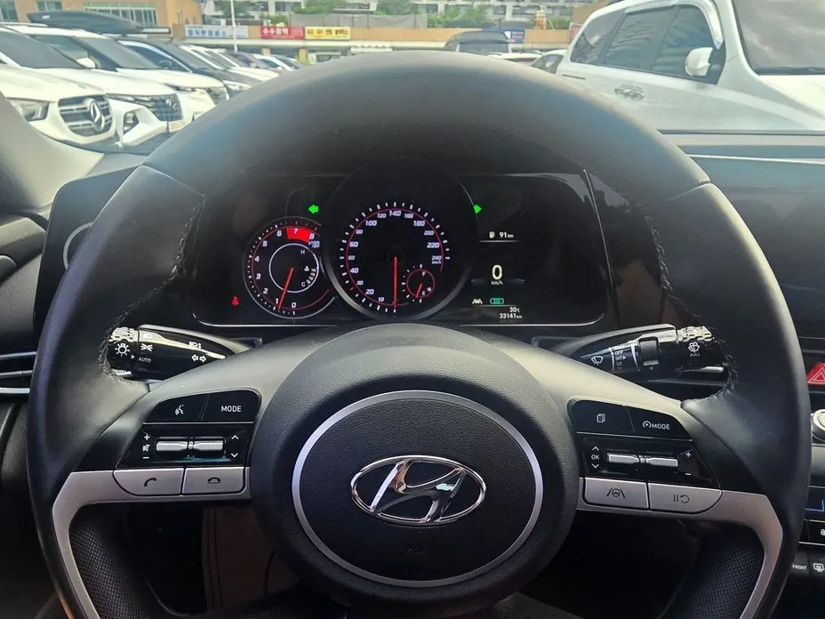 Hyundai AVANTE — фото 6