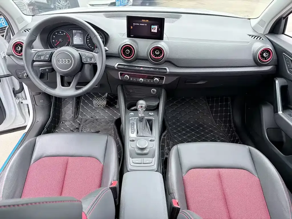 Audi Q2L 2021 из CN, фото 8